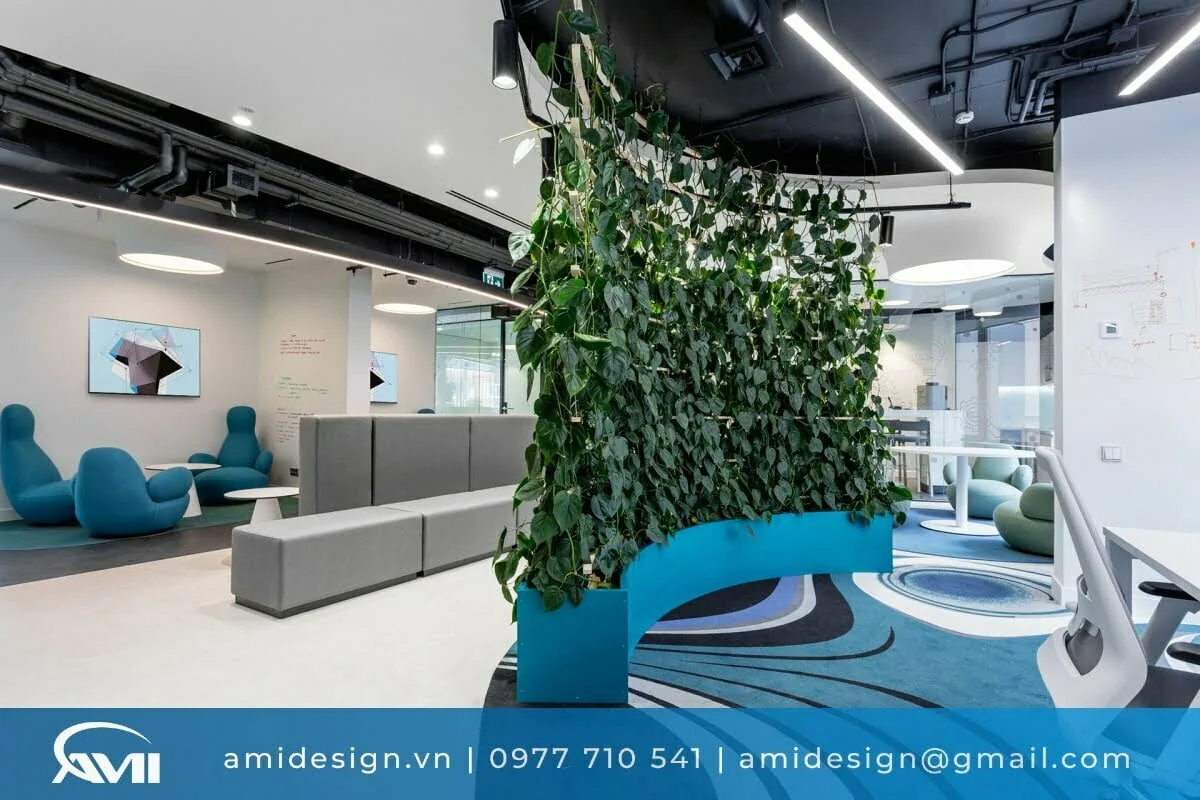 Mẫu thiết kế văn phòng xanh nổi bật với khoảng xanh mát